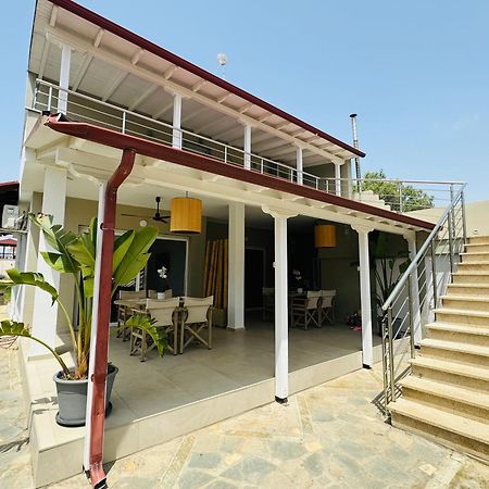 Central Luxury Apartment In Paralia Ofryniou Ofrinion Exterior photo