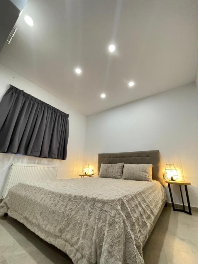 Central Luxury Apartment In Paralia Ofryniou Ofrinion Exterior photo