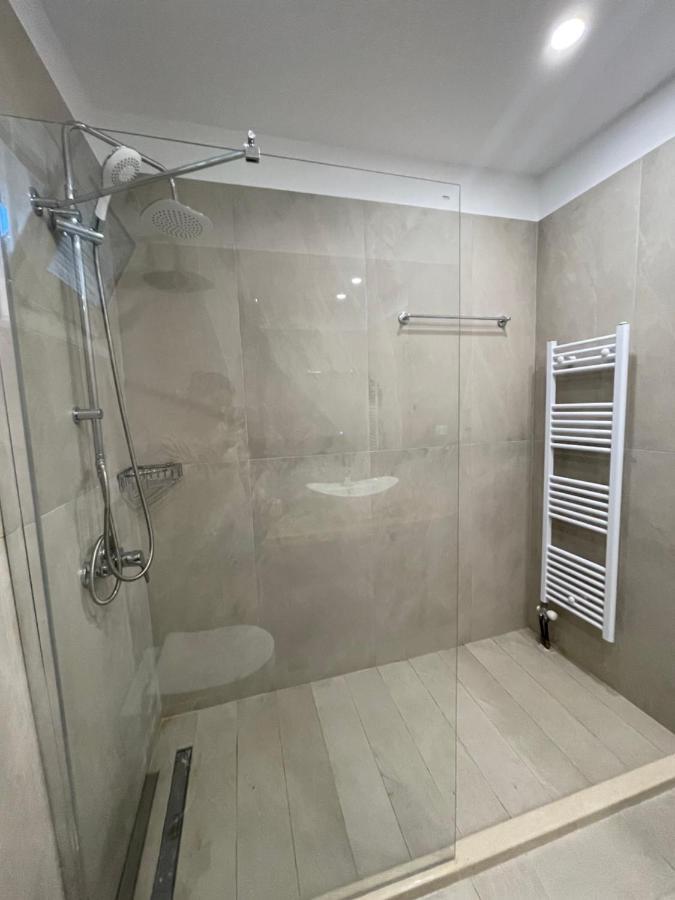 Central Luxury Apartment In Paralia Ofryniou Ofrinion Exterior photo