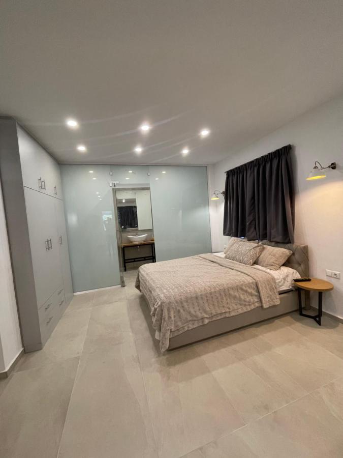 Central Luxury Apartment In Paralia Ofryniou Ofrinion Exterior photo